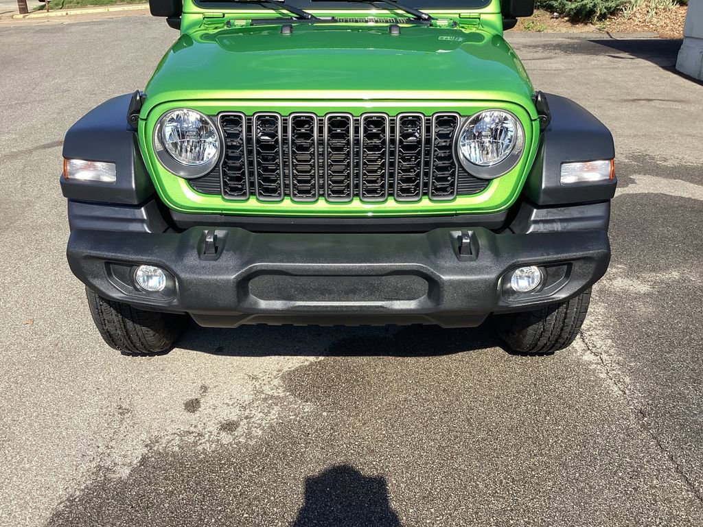 Used 2025 Jeep Wrangler Sport S AWD/4WD image 21