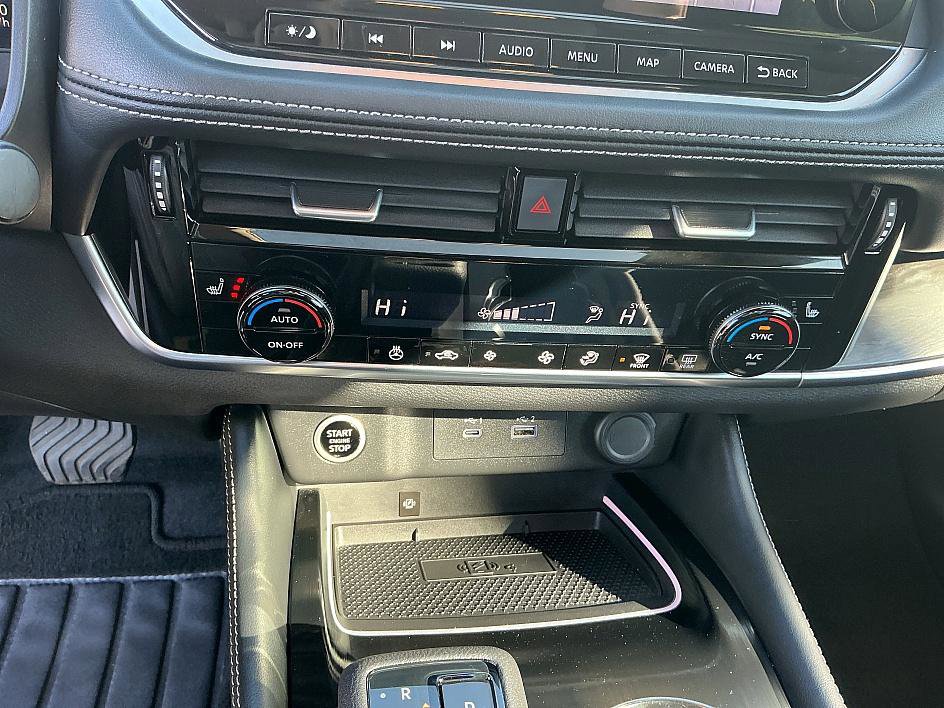 Used 2023 Nissan Rogue Platinum image 19