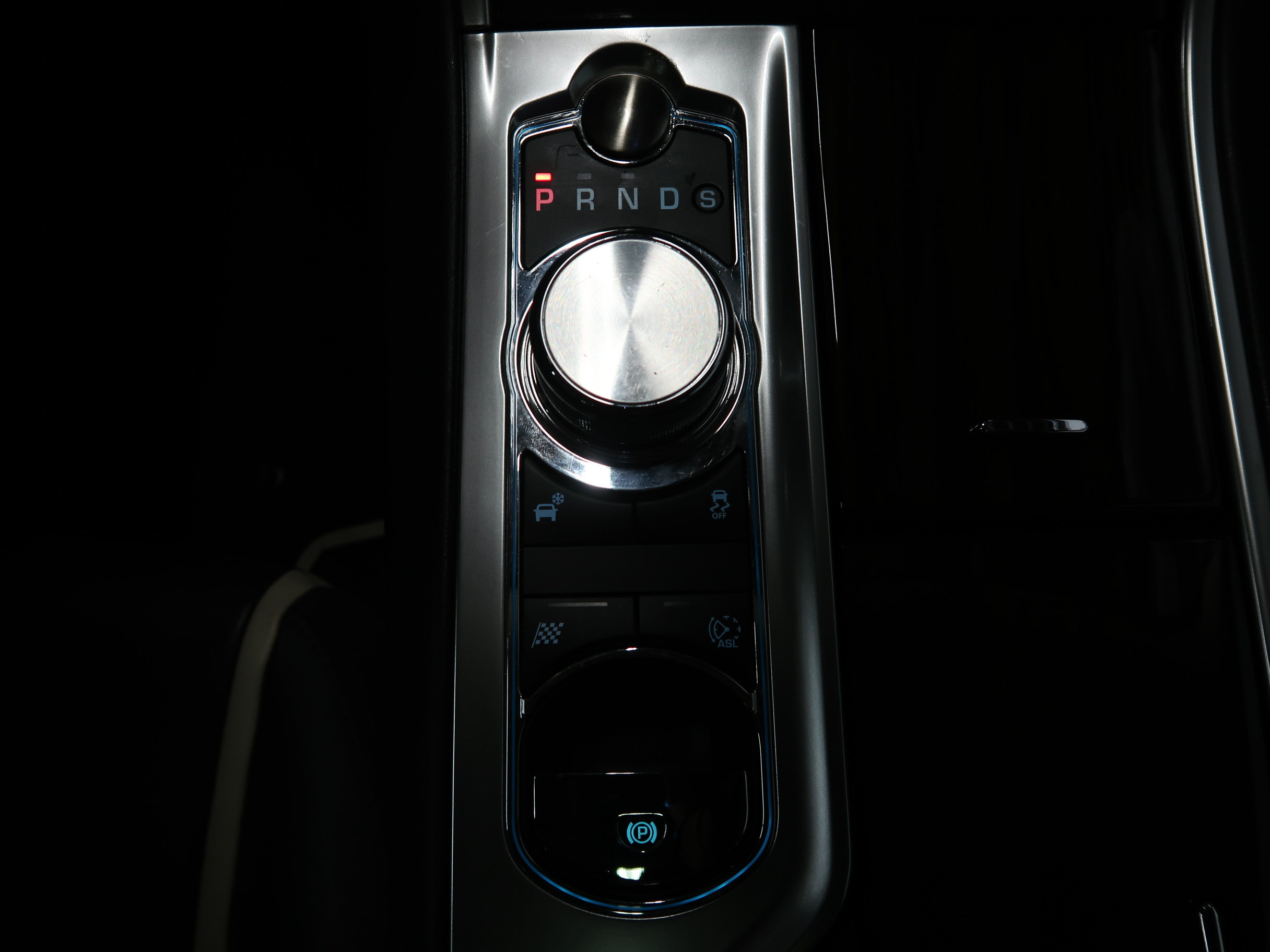 Used 2012 Jaguar XF Portfolio RWD image 20