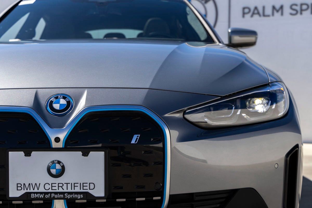 Certified 2024 BMW i4 xDrive40i image 9