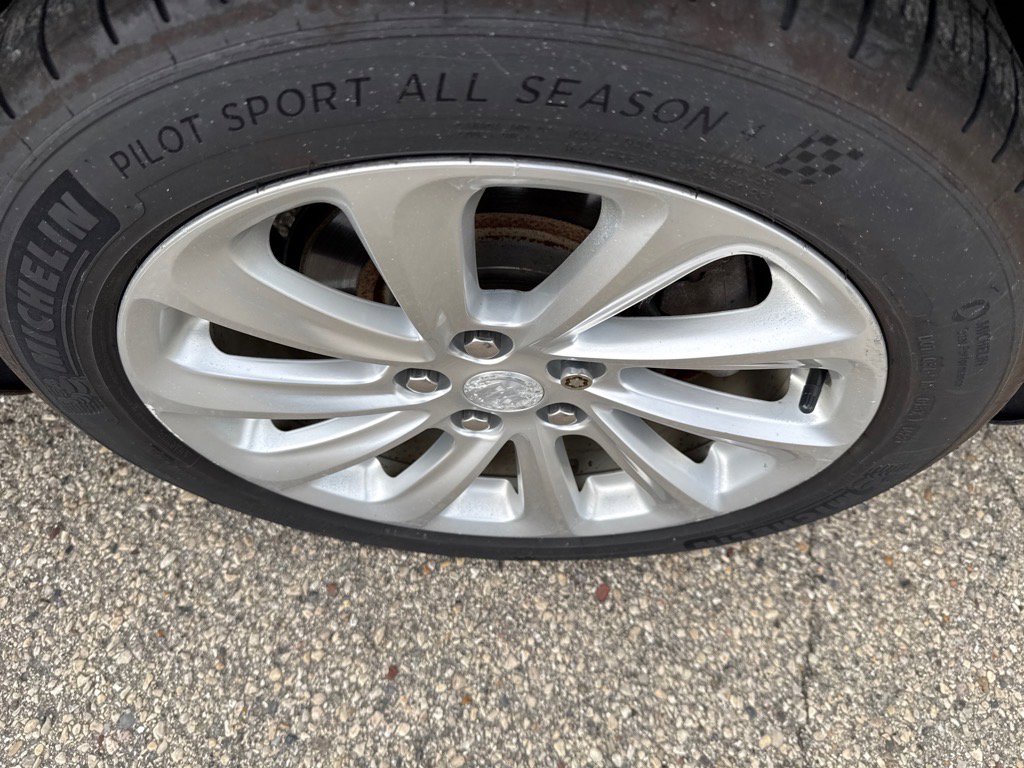 Used 2016 Buick LaCrosse image 26