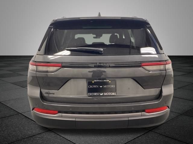 New 2026 Jeep Grand Cherokee Limited w/ Limited Altitude Package AWD/4WD image 5