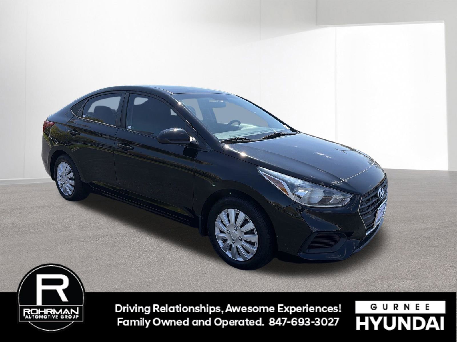 Used 2018 Hyundai Accent SE FWD image 2