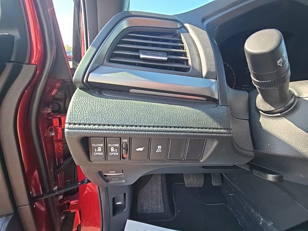 Certified 2025 Honda Odyssey Sport-L image 20