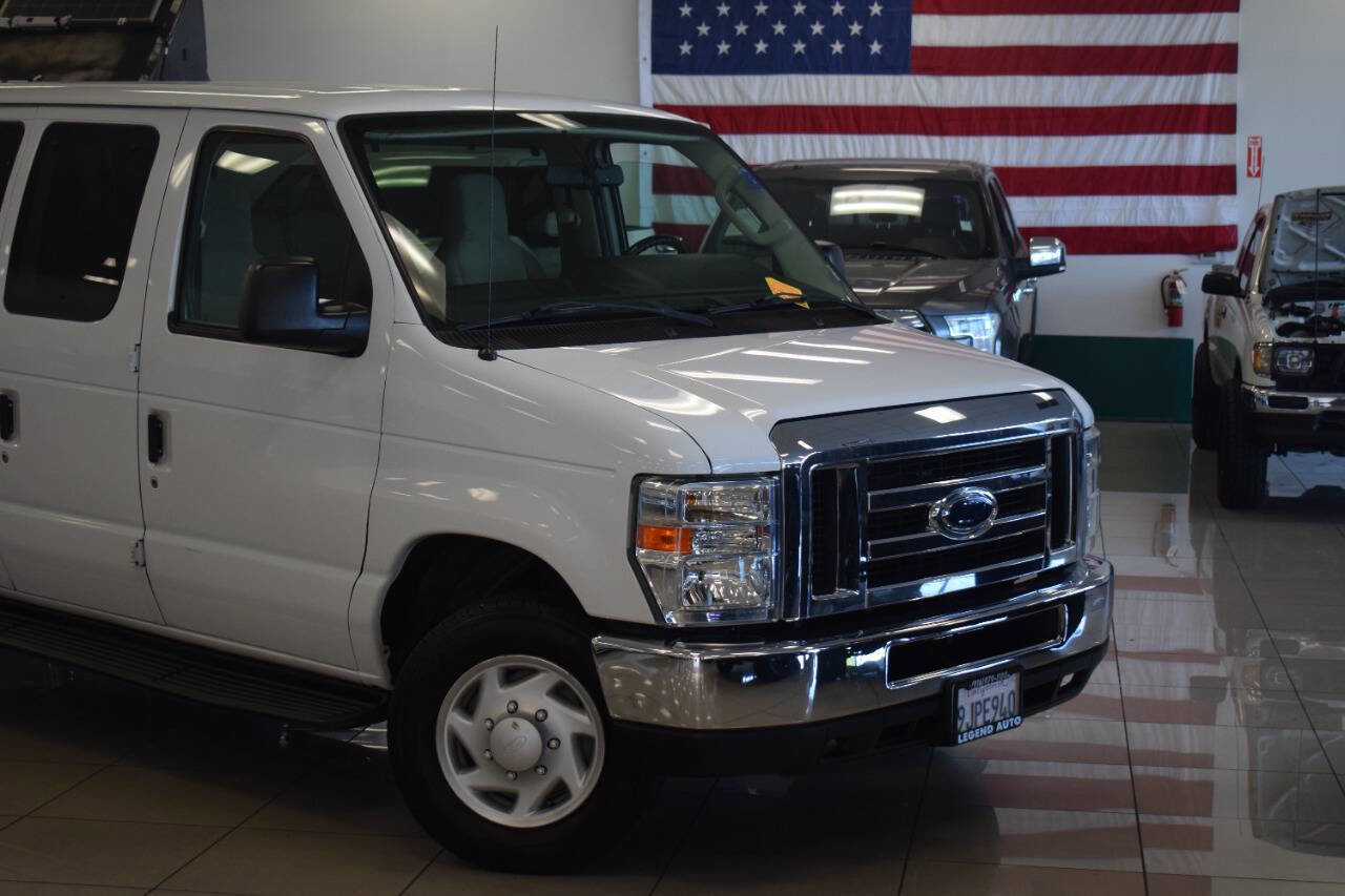 Used 2014 Ford E-350 and Econoline 350 XLT image 3