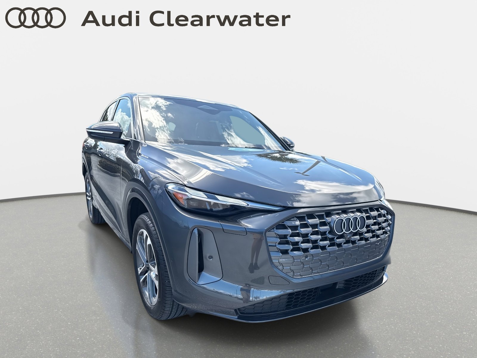 Used 2025 Audi Q5 Premium image 8