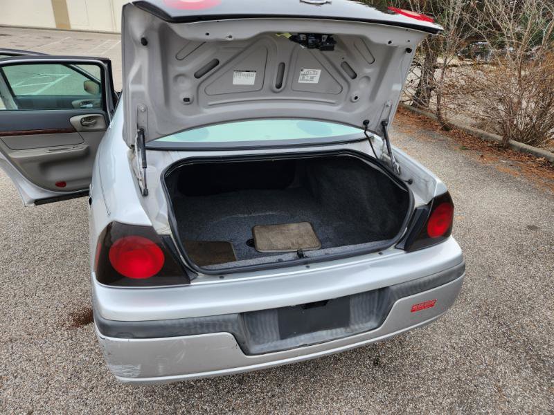 Used 2004 Chevrolet Impala w/ Preferred Equipment Group image 18