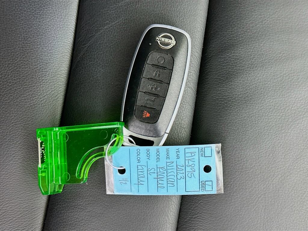 Used 2023 Nissan Rogue SL image 36