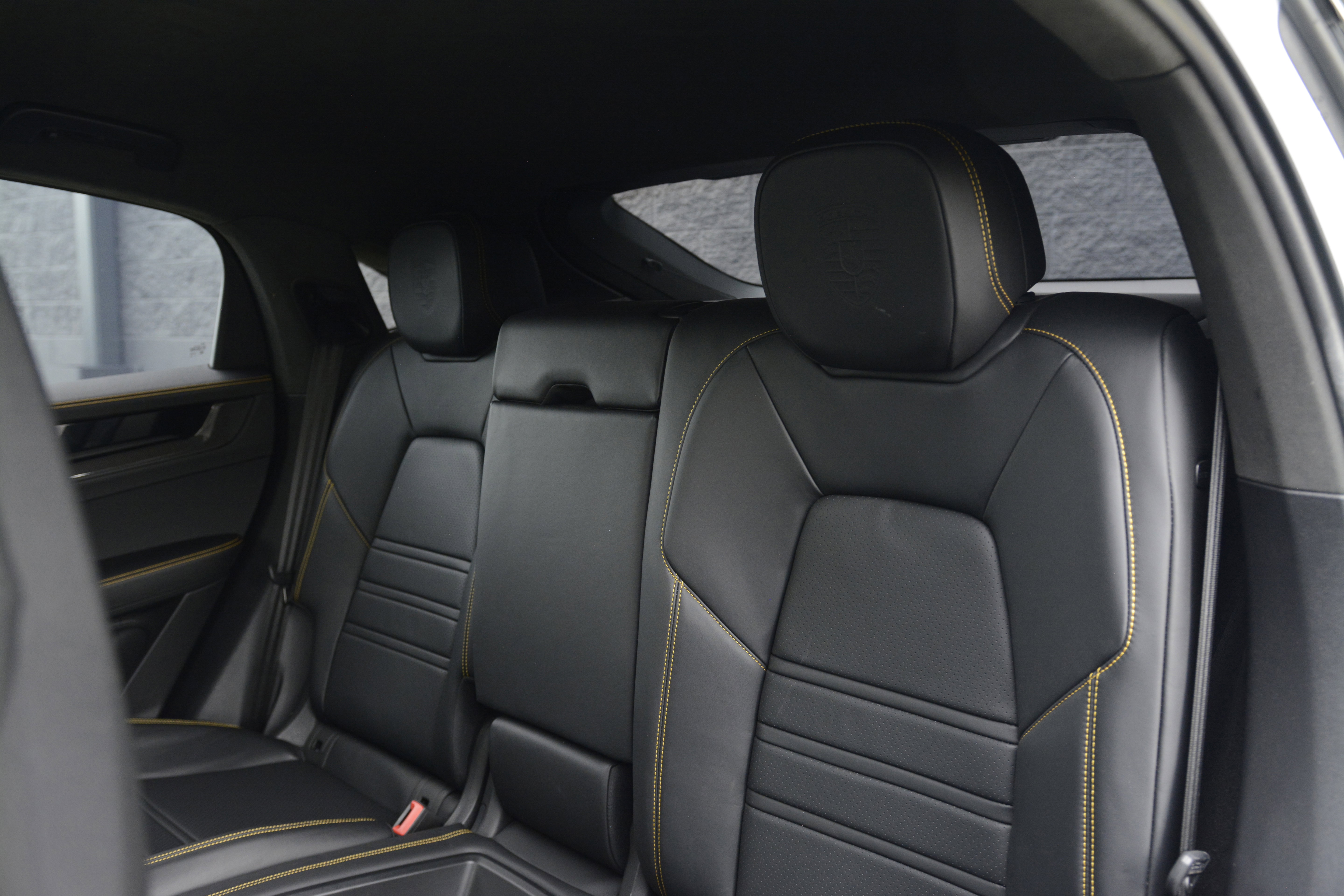 Certified 2024 Porsche Cayenne Turbo GT AWD/4WD image 32