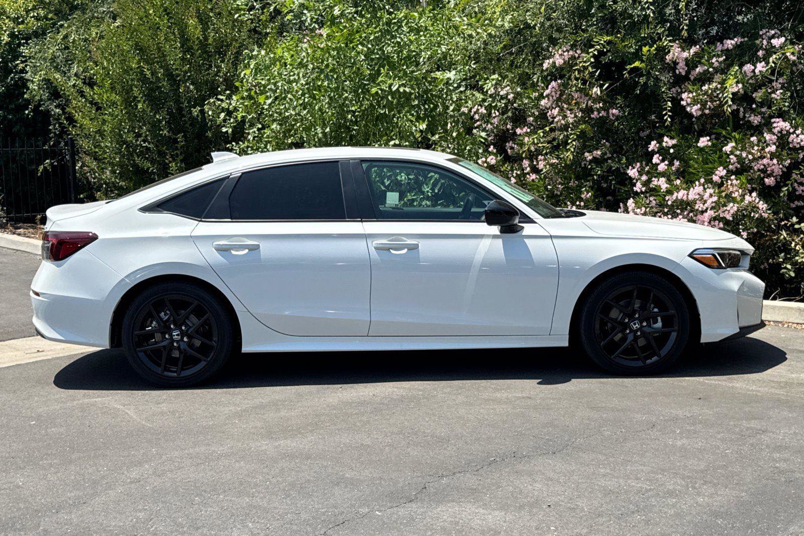 Certified 2025 Honda Civic Sport image 4