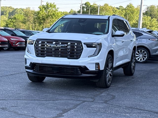 New 2026 GMC Acadia Denali Ultimate w/ LPO, Floor Liner Package AWD/4WD image 13