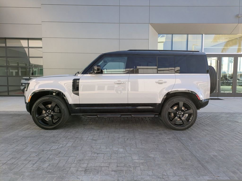 New 2026 Land Rover Defender 110 X-Dynamic SE image 7