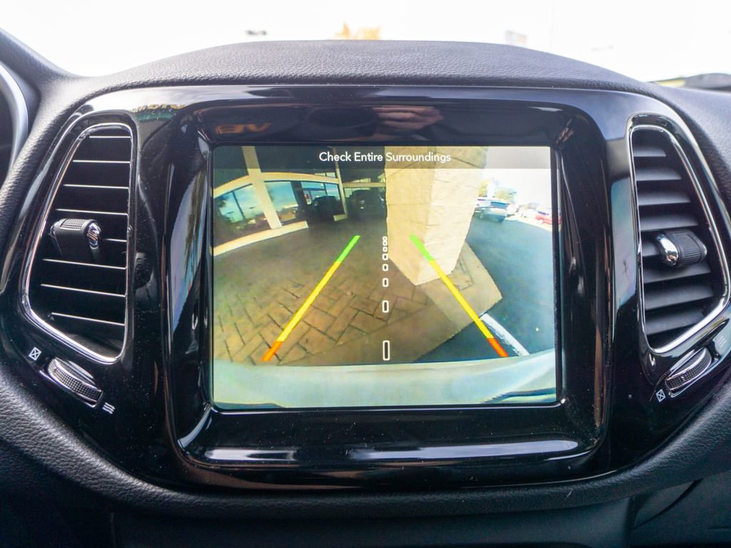 Used 2018 Jeep Compass Limited w/ Navigation Group image 25