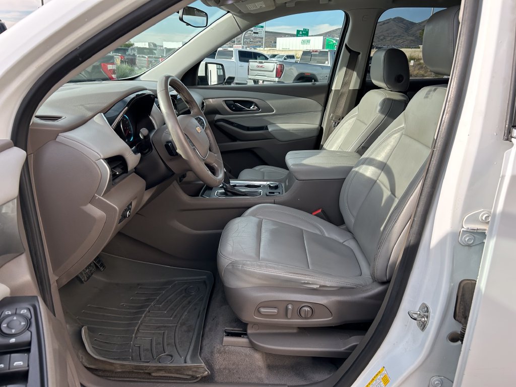 Used 2019 Chevrolet Traverse LT AWD/4WD image 9