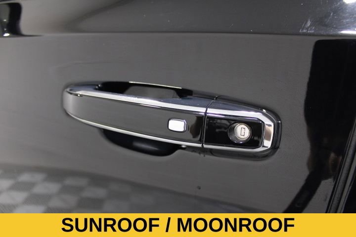 Used 2023 GMC Yukon Denali Ultimate image 21