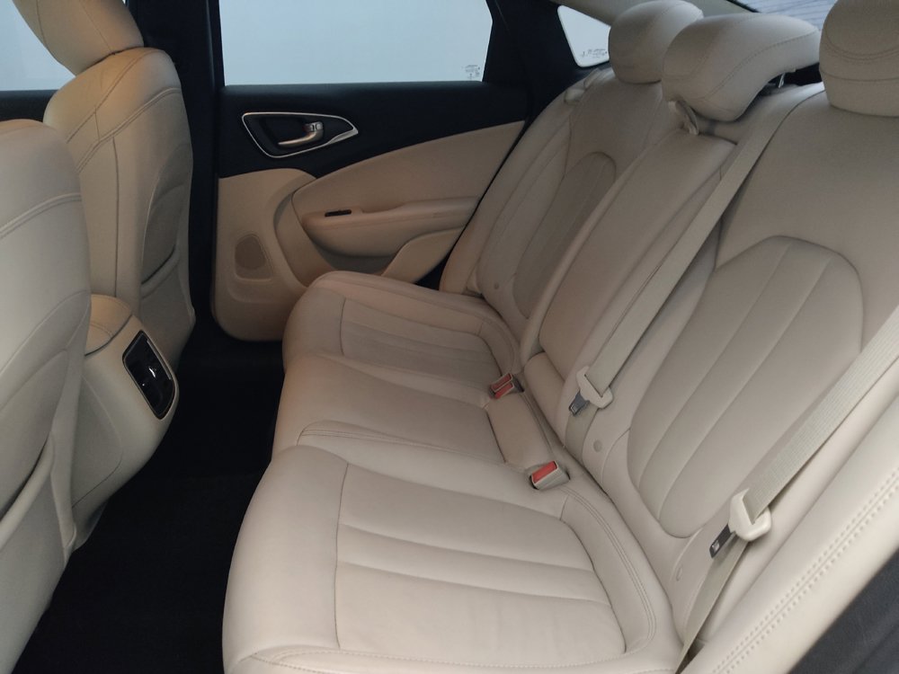 Used 2016 Chrysler 200 C w/ Premium Lighting Group FWD image 18