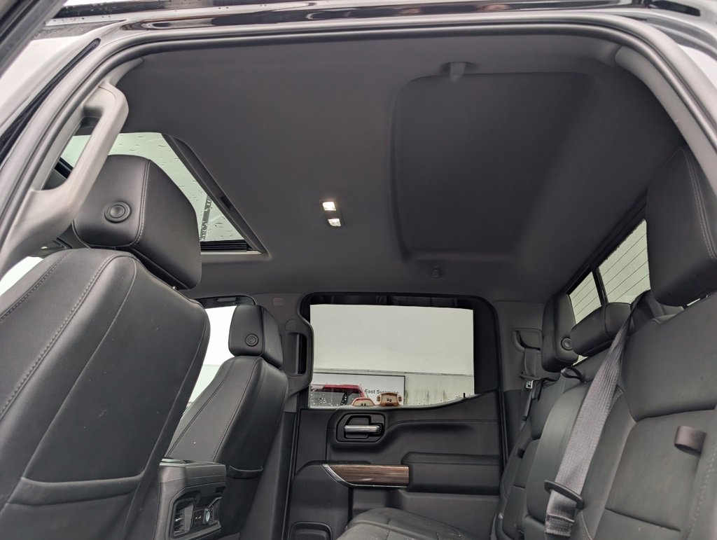 Used 2021 Chevrolet Silverado 1500 LT Trail Boss w/ Convenience Package II image 9