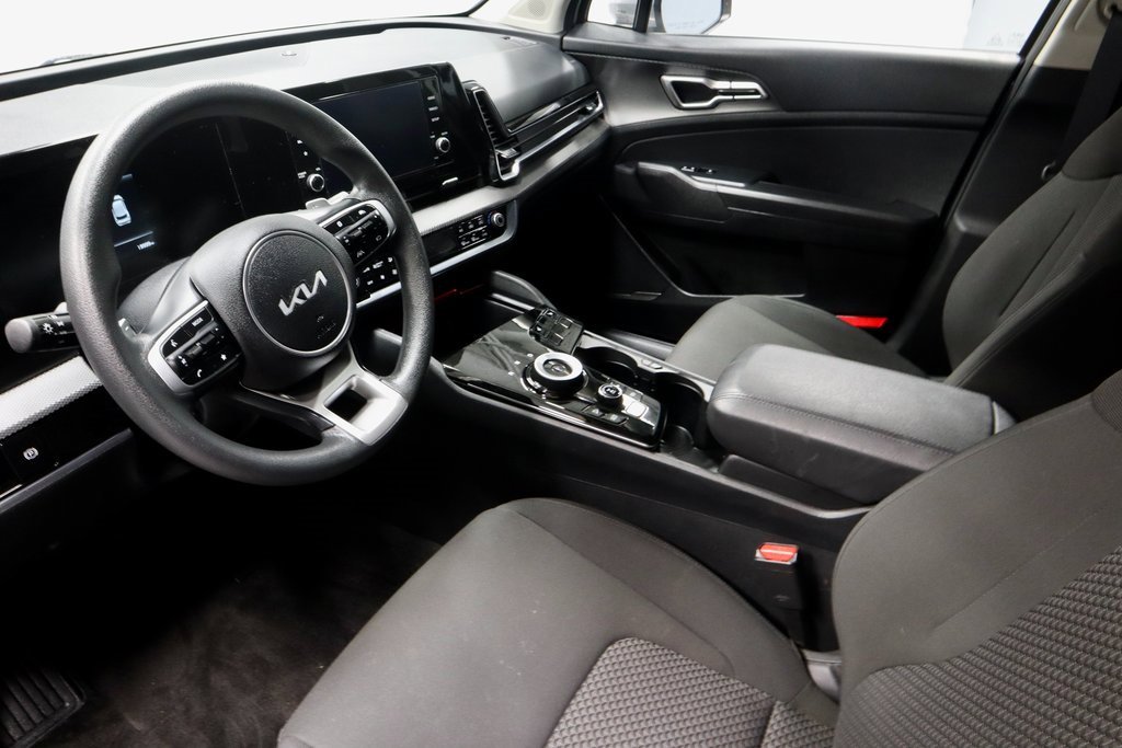 Used 2024 Kia Sportage LX image 23