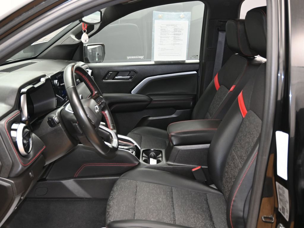 Used 2023 Chevrolet Colorado Z71 w/ Z71 Convenience Package 2 AWD/4WD image 16