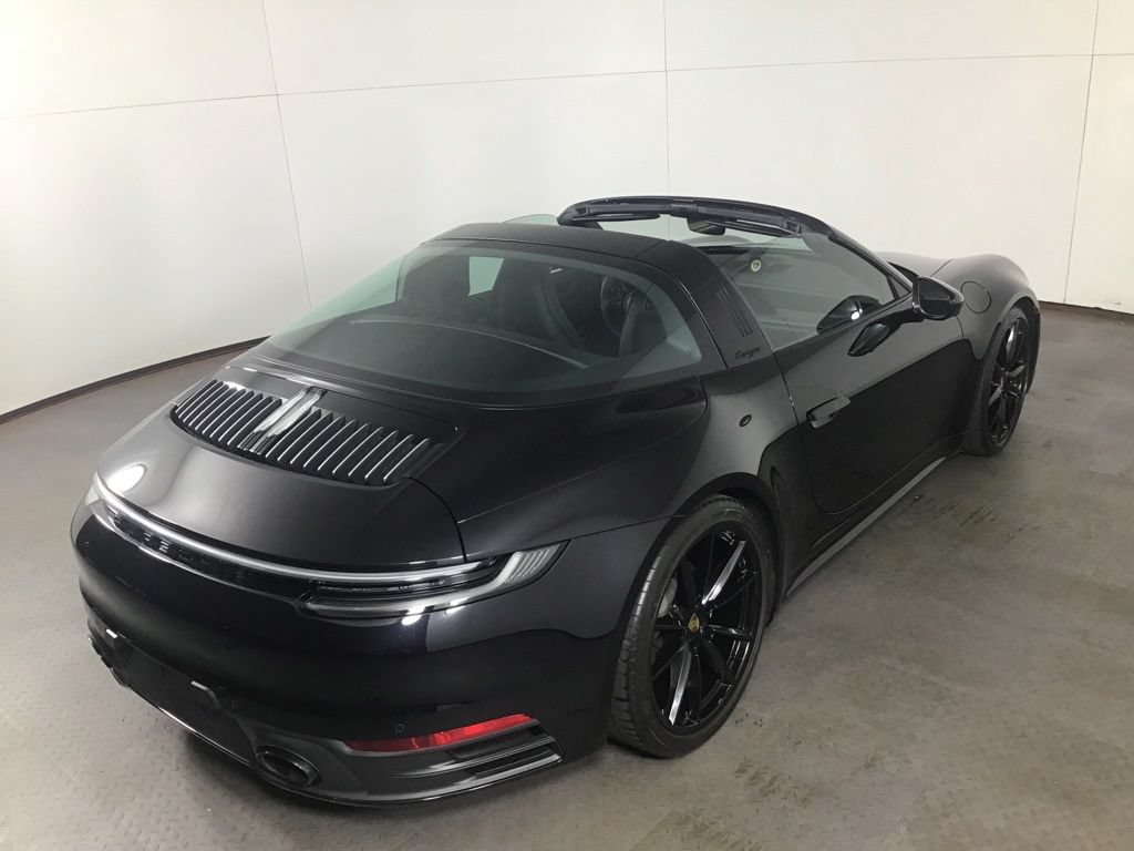 Certified 2024 Porsche 911 Targa 4 AWD/4WD image 23