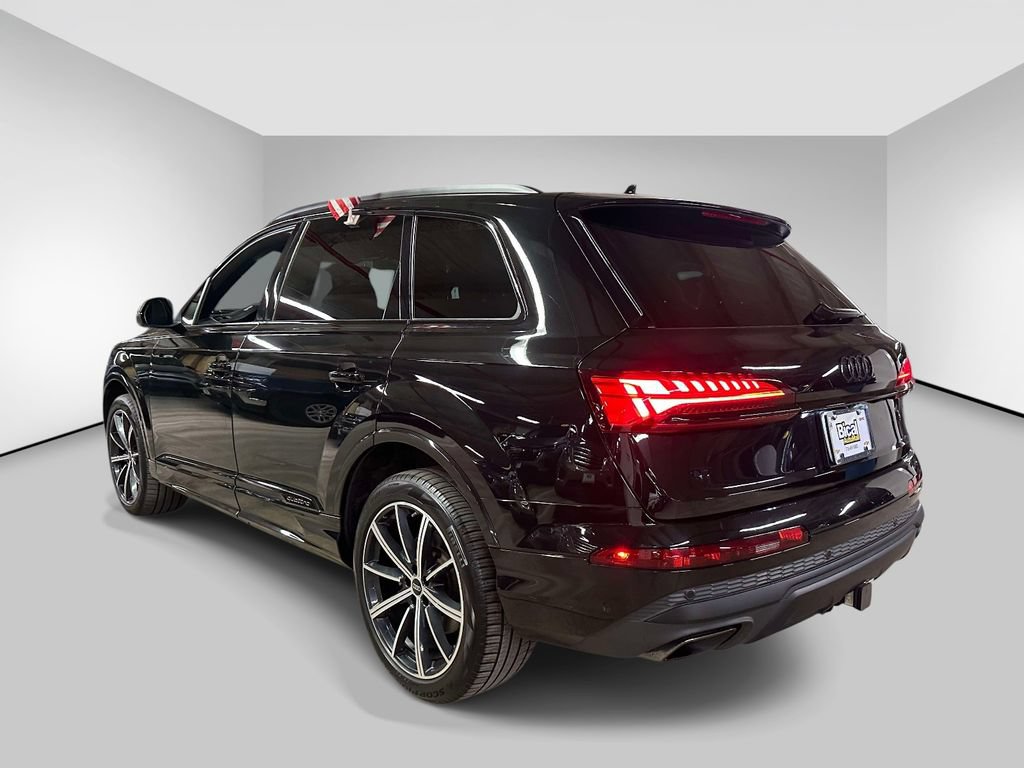 Used 2025 Audi Q7 2.0T Premium Plus w/ Premium Plus Package AWD/4WD image 3