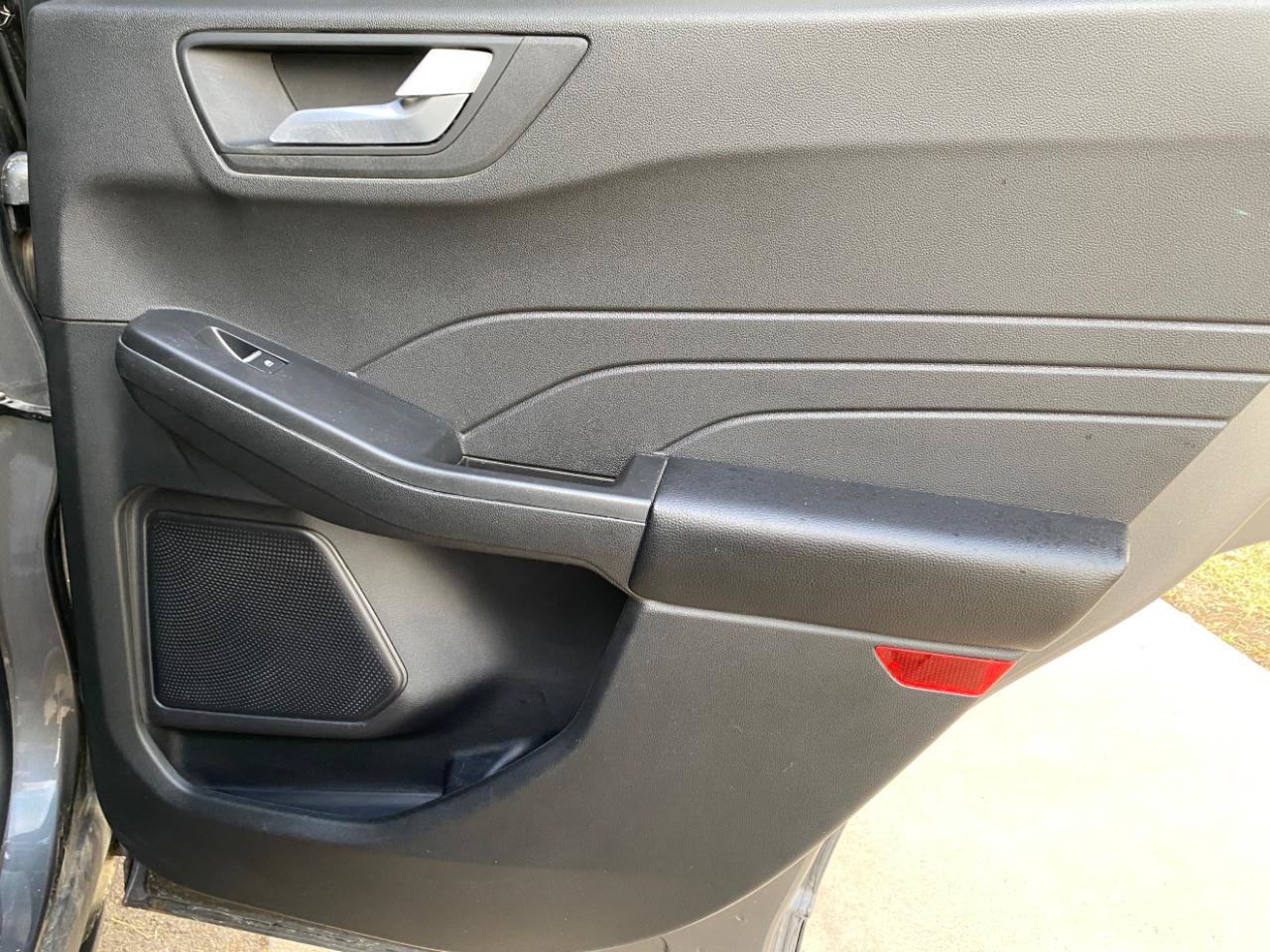 Used 2025 Ford Escape ST-Line w/ Equipment Group 301A FWD image 39