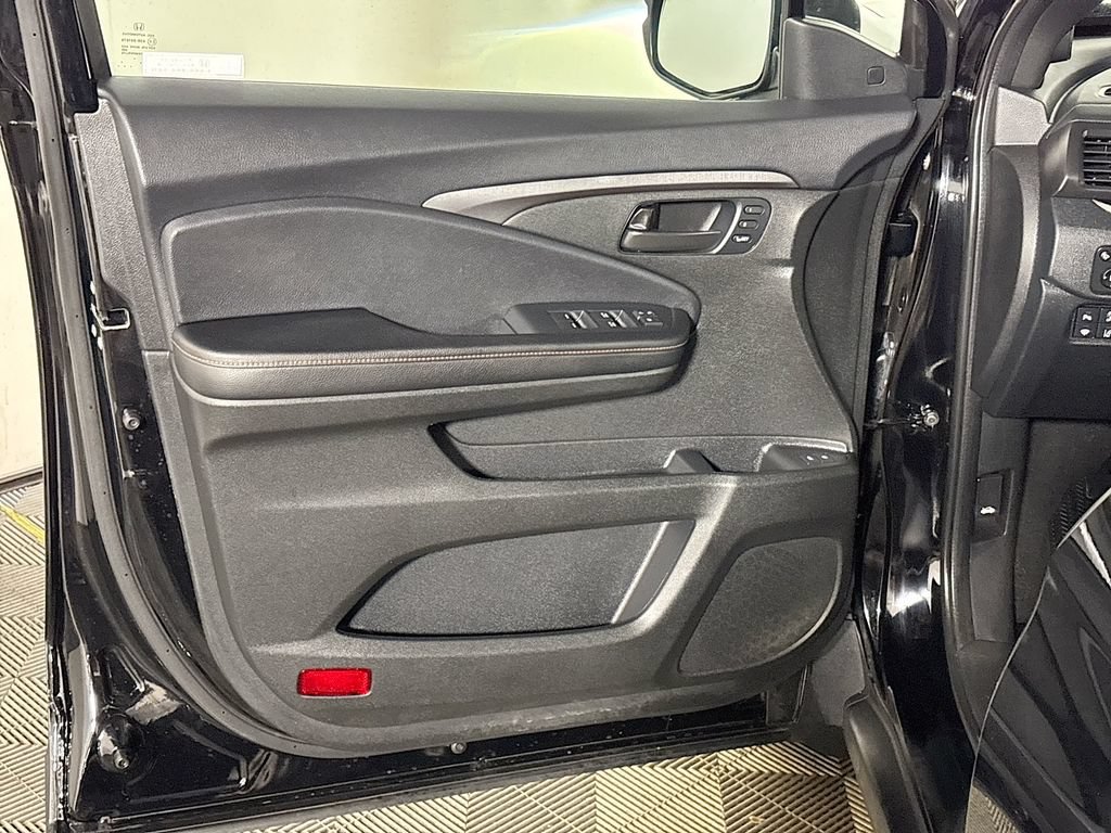 Certified 2022 Honda Passport TrailSport image 11