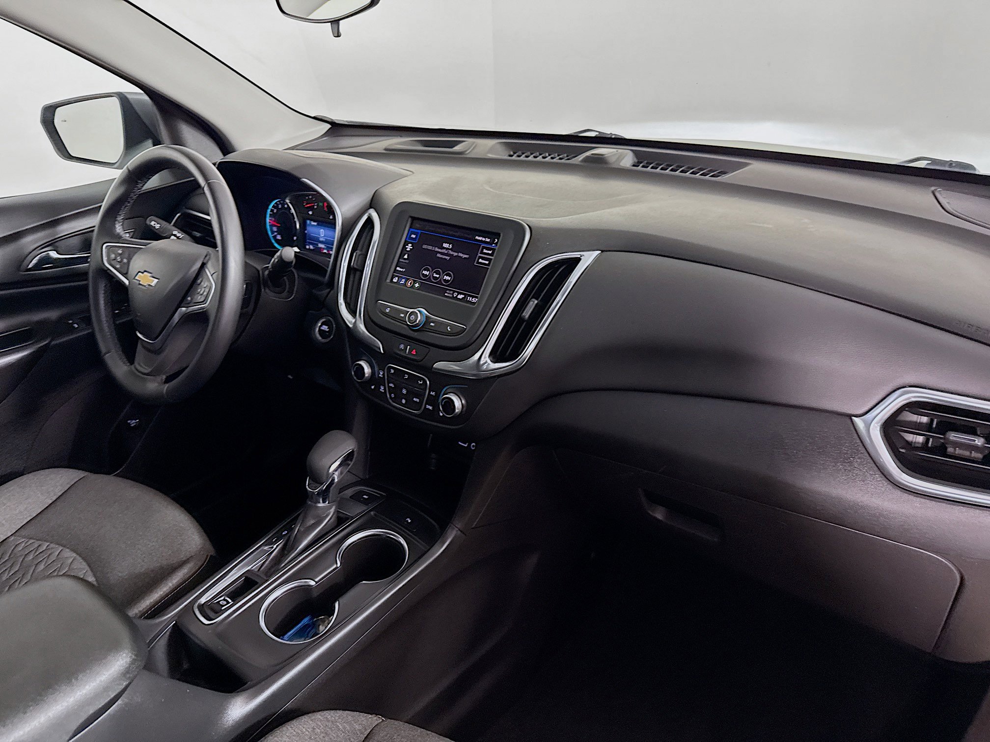 Used 2024 Chevrolet Equinox LT image 35