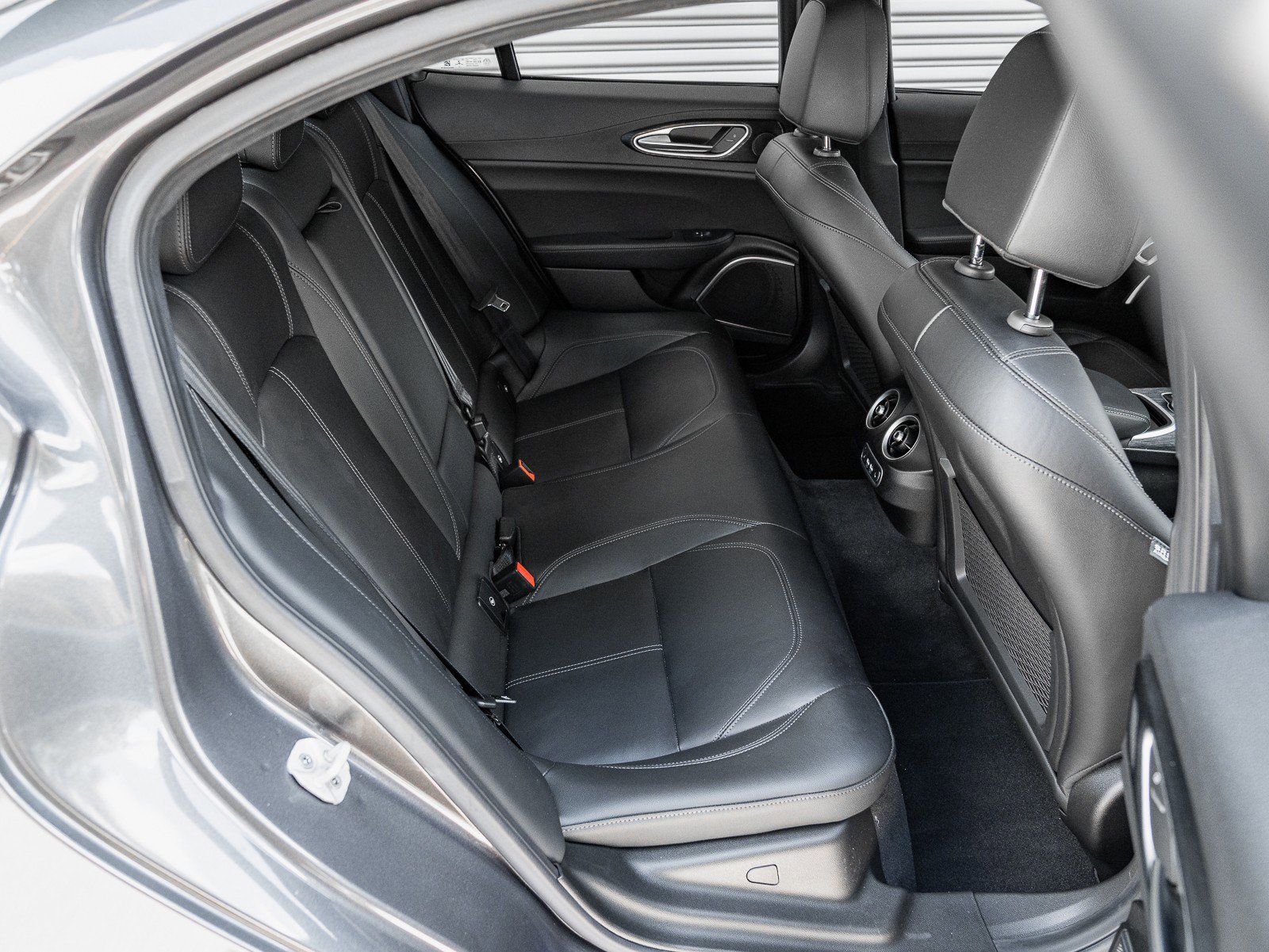 Used 2023 Alfa Romeo Giulia Sprint image 19