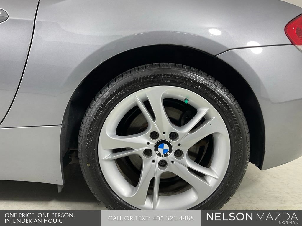 Used 2011 BMW Z4 sDrive35i RWD image 10