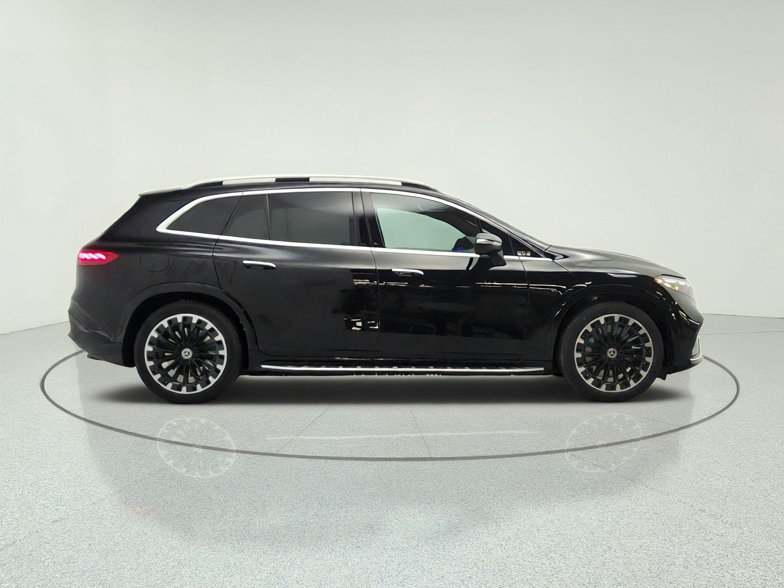 New 2026 Mercedes-Benz EQS 550 4MATIC SUV image 4