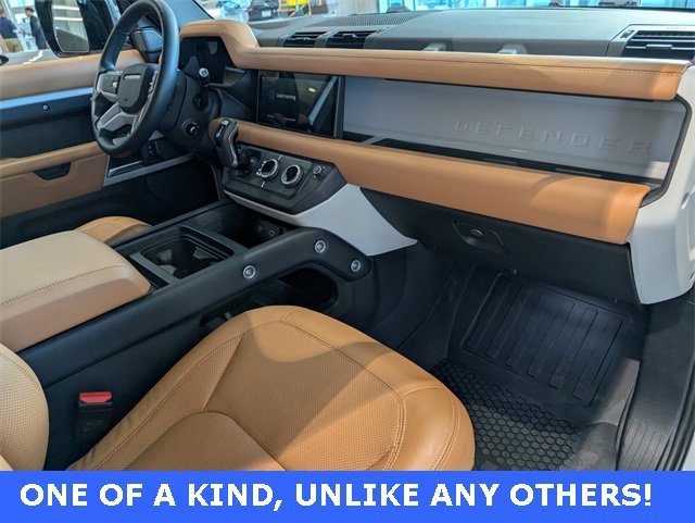 Used 2024 Land Rover Defender 110 S image 15