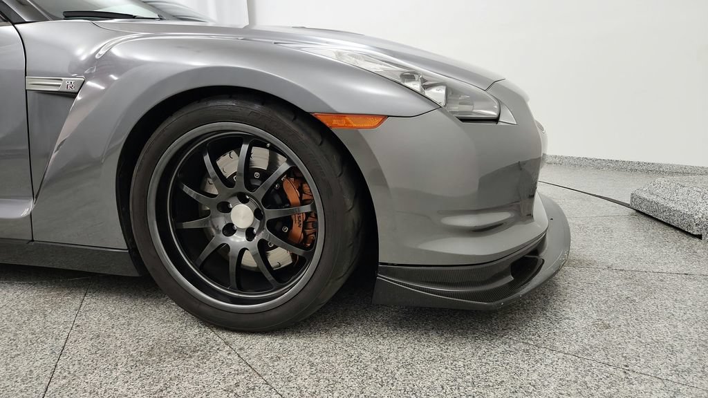 Used 2011 Nissan GT-R Premium AWD/4WD image 41