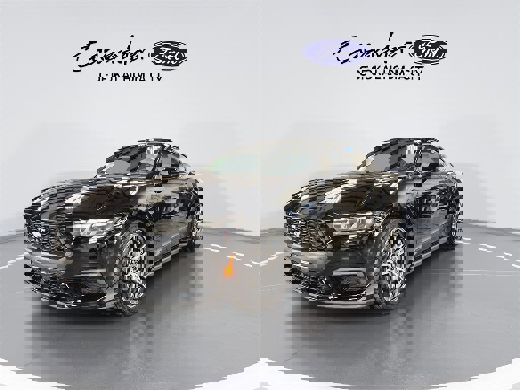 Used 2024 Ford Mustang Coupe image 4