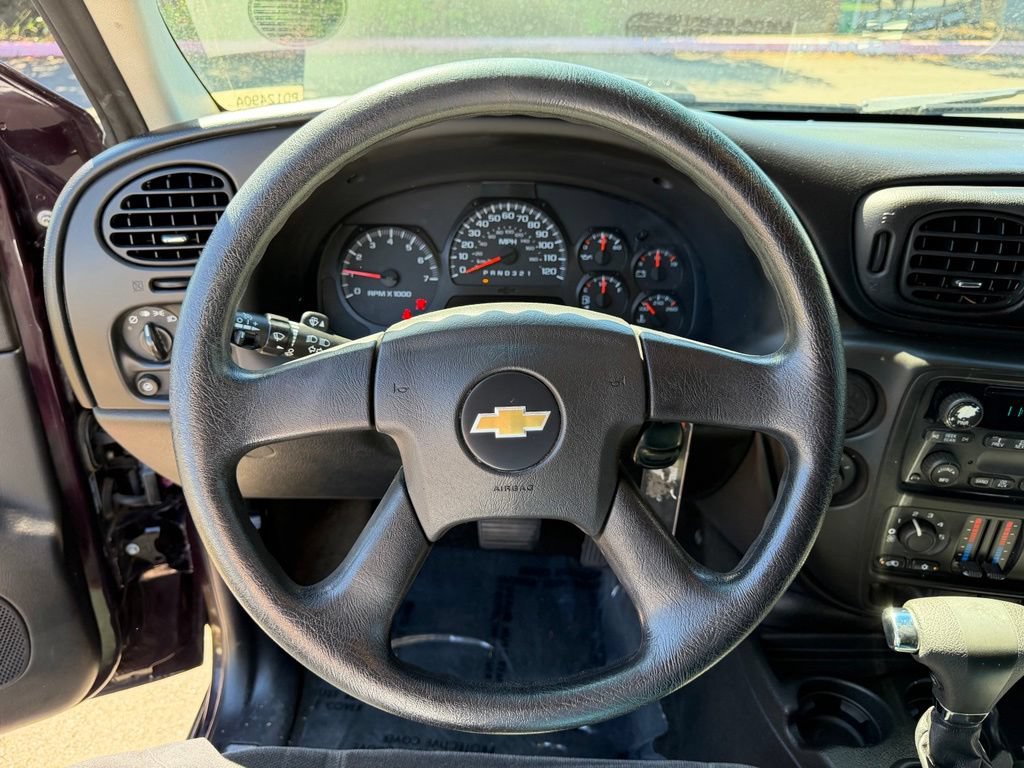 Used 2009 Chevrolet TrailBlazer LT RWD image 17