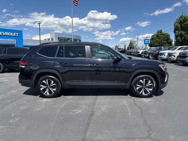Used 2024 Volkswagen Atlas SE AWD/4WD image 8