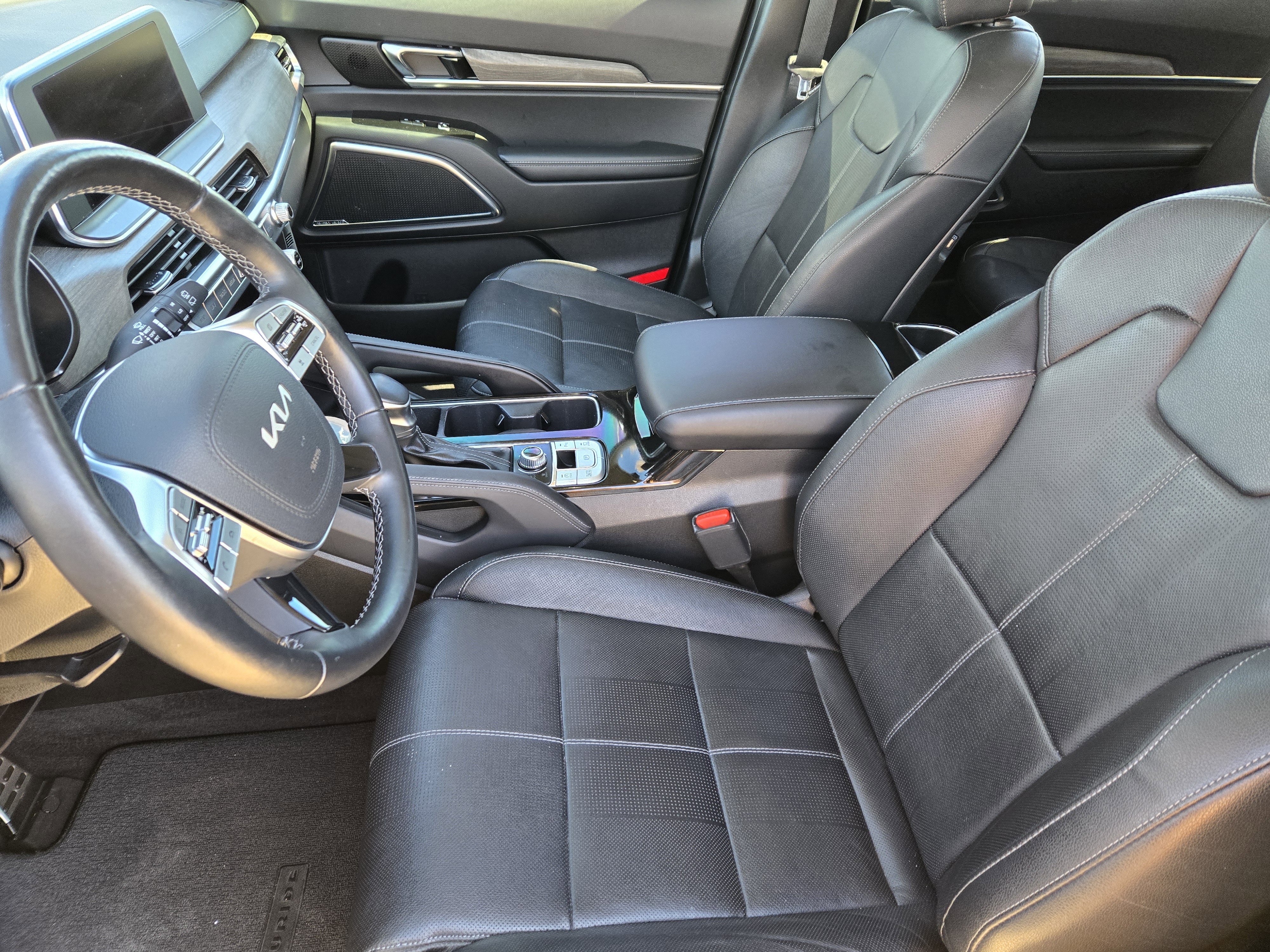 Used 2022 Kia Telluride SX w/ Nightfall Edition Package image 19