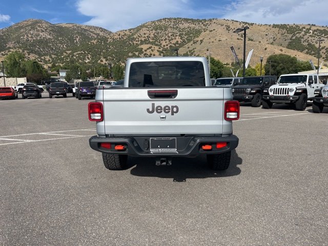 Used 2023 Jeep Gladiator Mojave w/ Cold Weather Group image 5