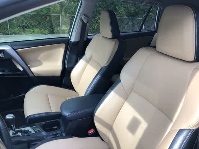 Used 2017 Toyota RAV4 Limited AWD/4WD image 18