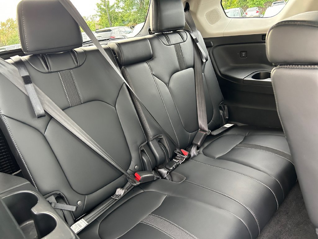 Certified 2024 Honda Pilot Touring image 21