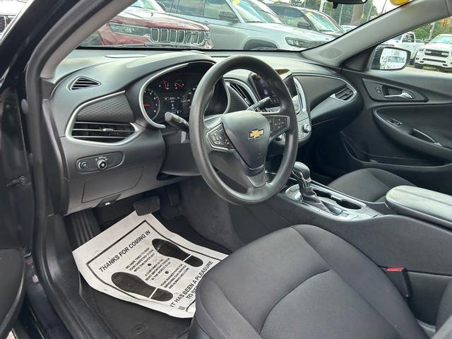 Used 2023 Chevrolet Malibu LT image 11