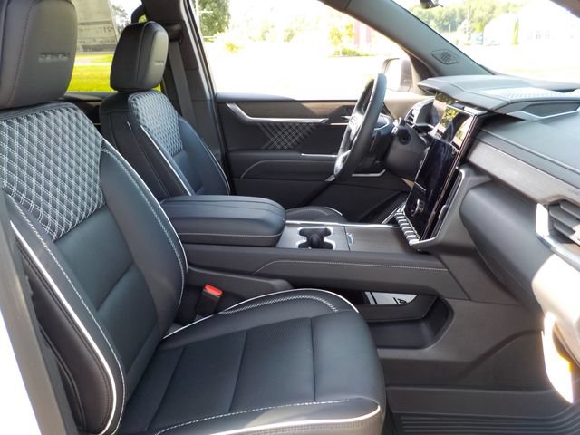 New 2026 GMC Acadia Denali w/ Super Cruise Package AWD/4WD image 29