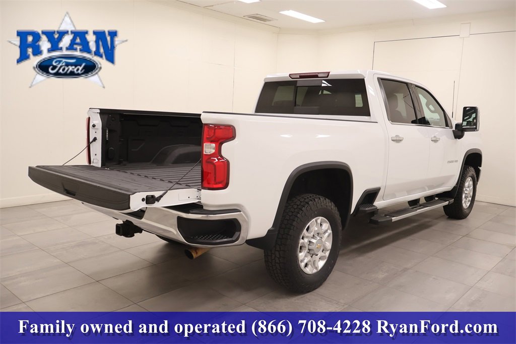 Used 2022 Chevrolet Silverado 2500 LTZ w/ LTZ Convenience Package image 6