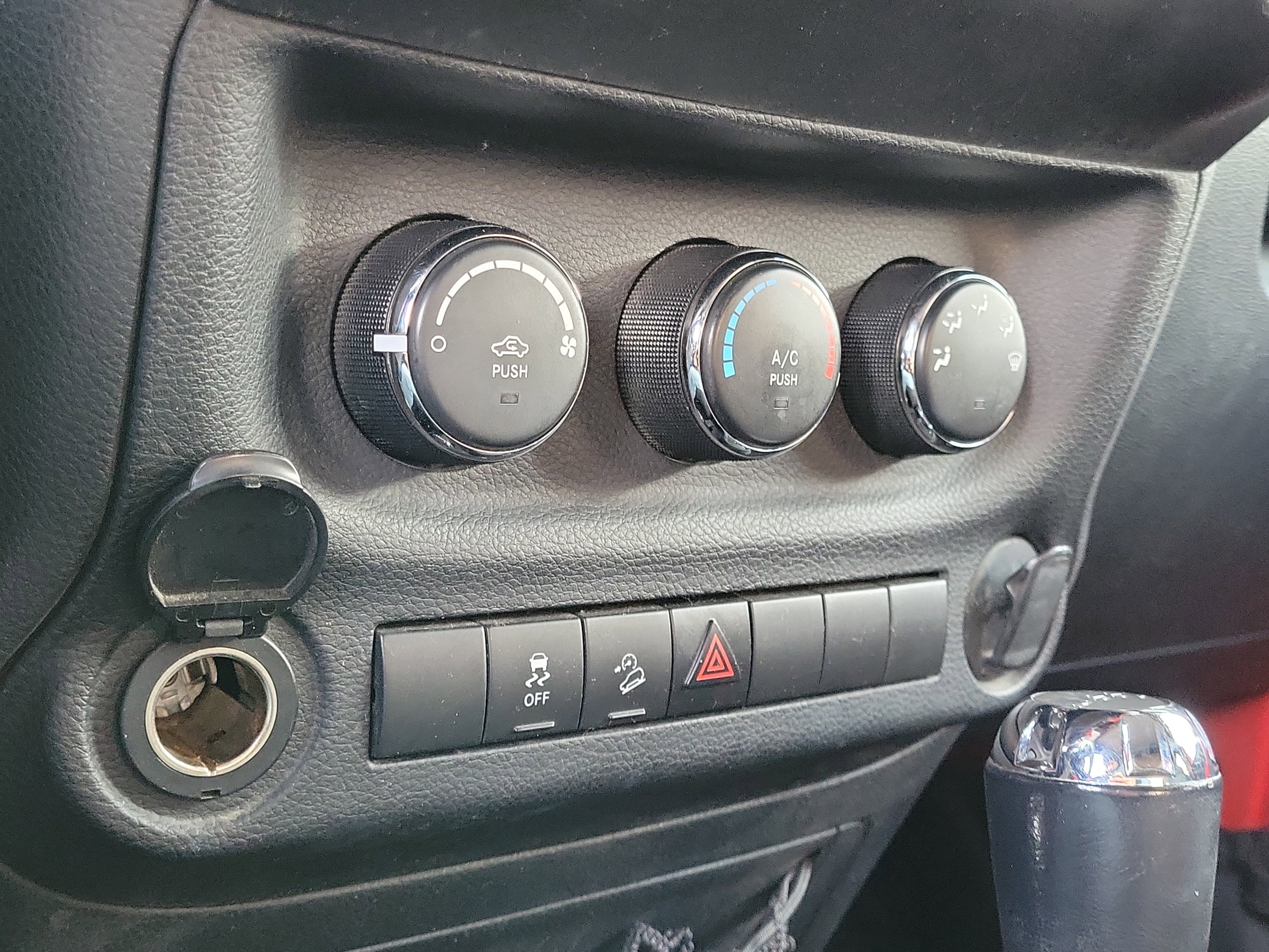 Used 2012 Jeep Wrangler Sport image 28