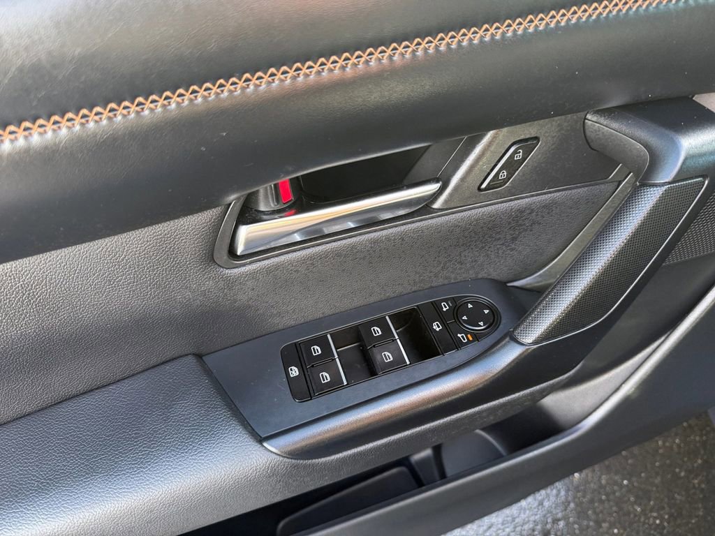 Used 2025 MAZDA CX-50 2.5 Hybrid w/ Premium Plus Pkg image 12