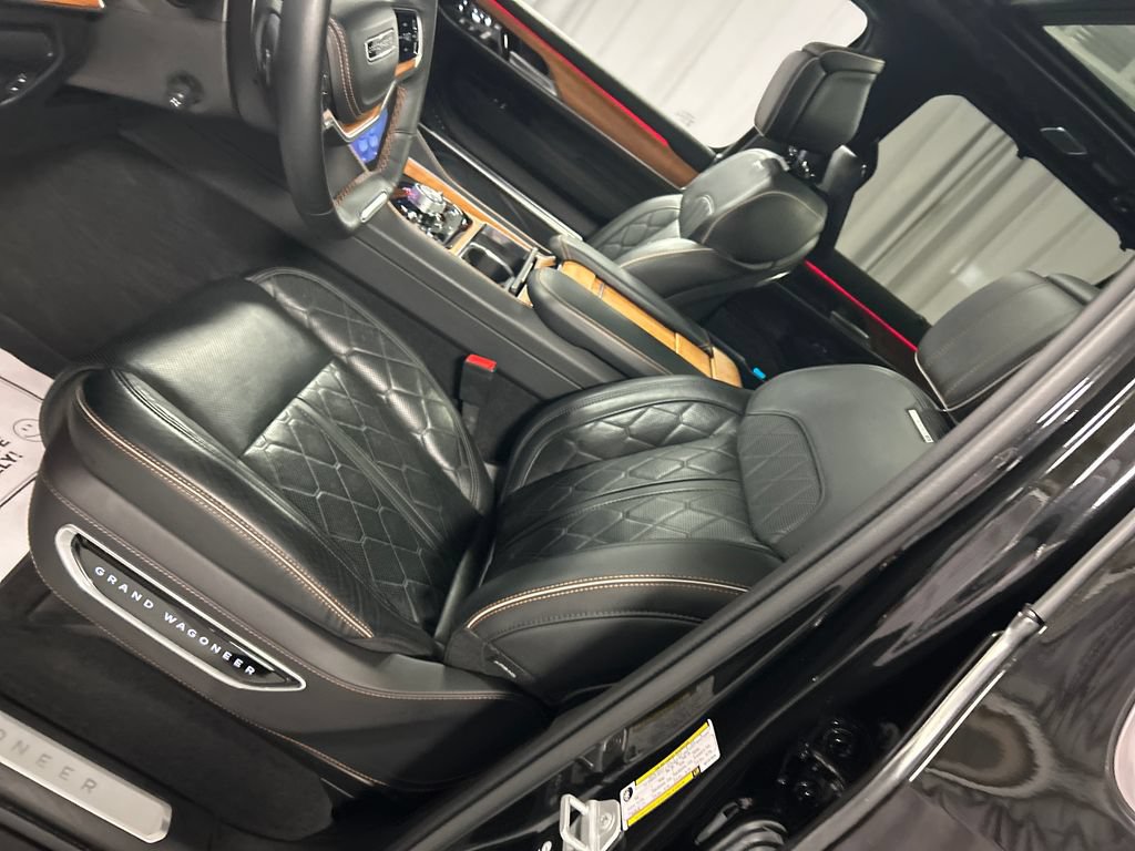Used 2024 Jeep Grand Wagoneer Series III w/ Rear Seat Video Group 1 AWD/4WD image 12
