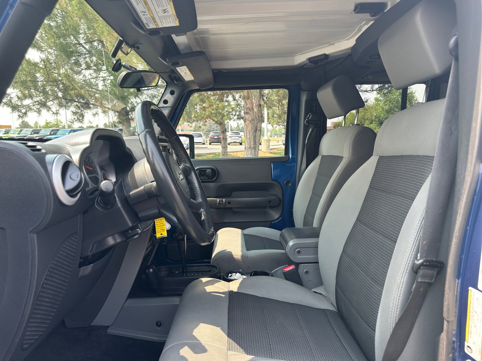 Used 2010 Jeep Wrangler Unlimited Sport AWD/4WD image 12