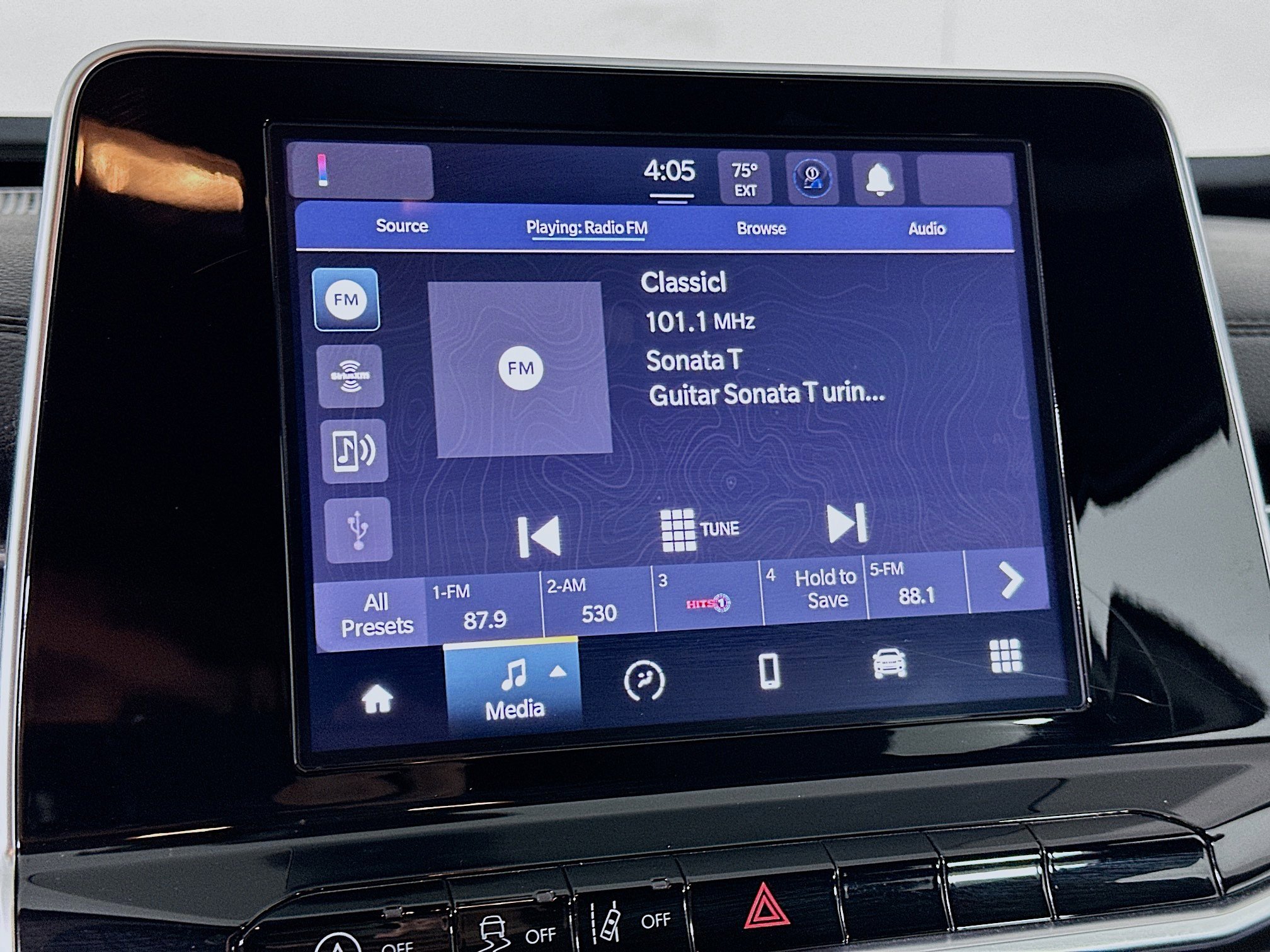 Used 2025 Jeep Compass Latitude image 19