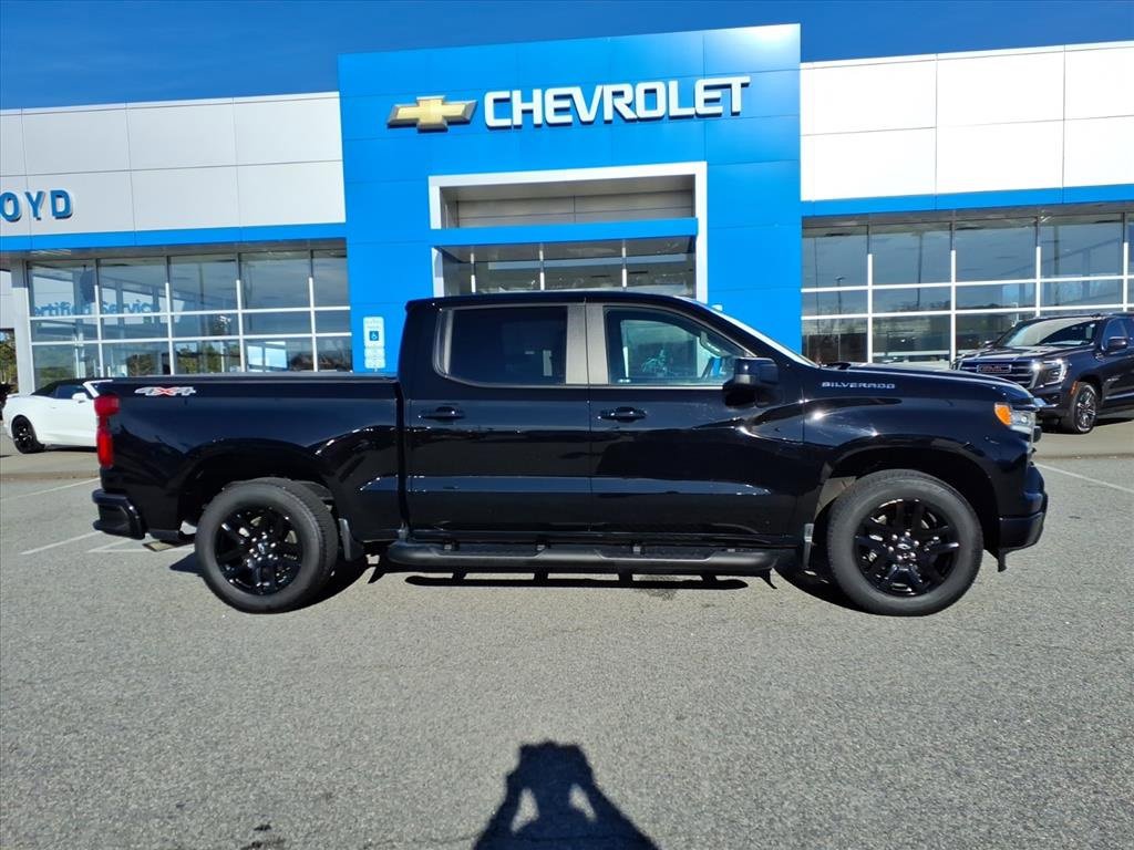 Used 2023 Chevrolet Silverado 1500 RST image 12