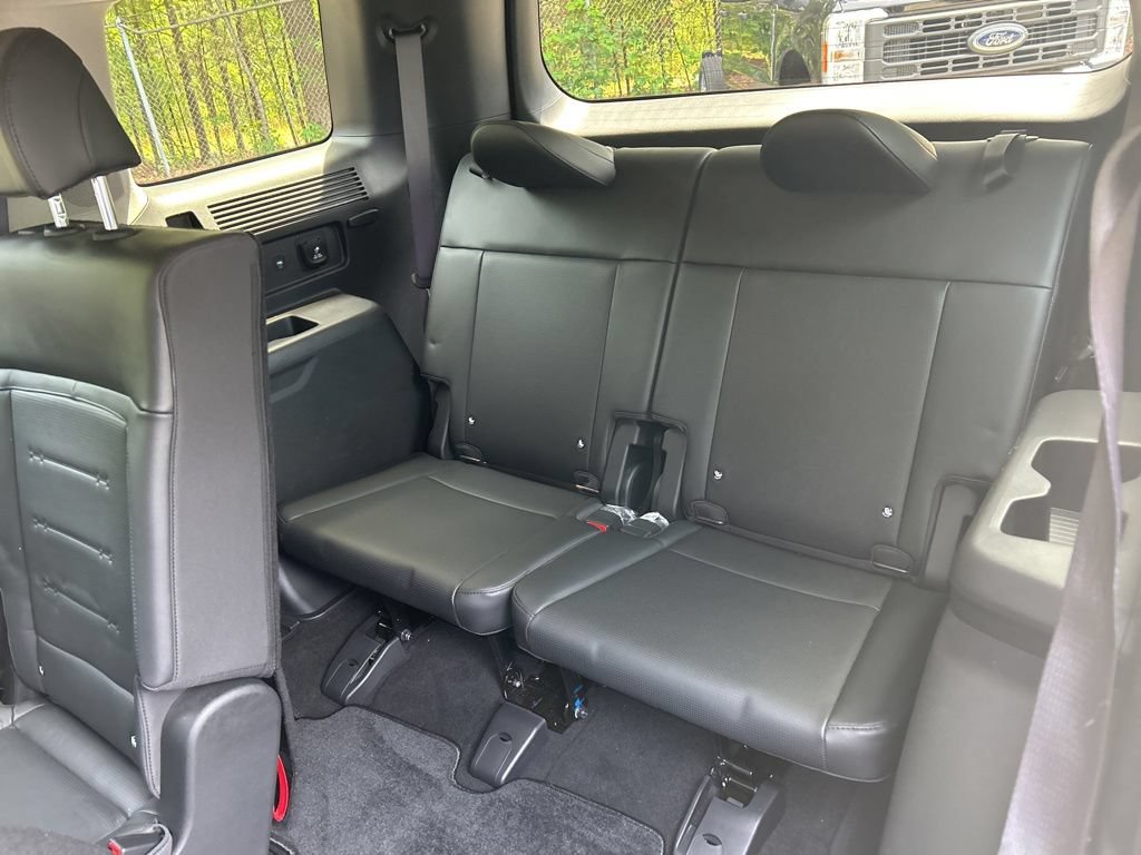 Certified 2024 Hyundai Santa Fe Limited FWD image 27